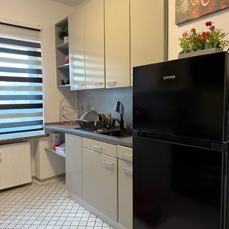 Mia Ein Für 2 Personen In Eine Wg * Oberhausen (North Rhine-Westphalia)