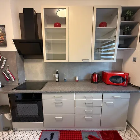 Mia Ein Fuer 2 Personen In Eine Wg Oberhausen (North Rhine-Westphalia)