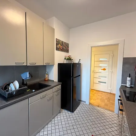 Mia Ein Fuer 2 Personen In Eine Wg Lejlighed Oberhausen (North Rhine-Westphalia)